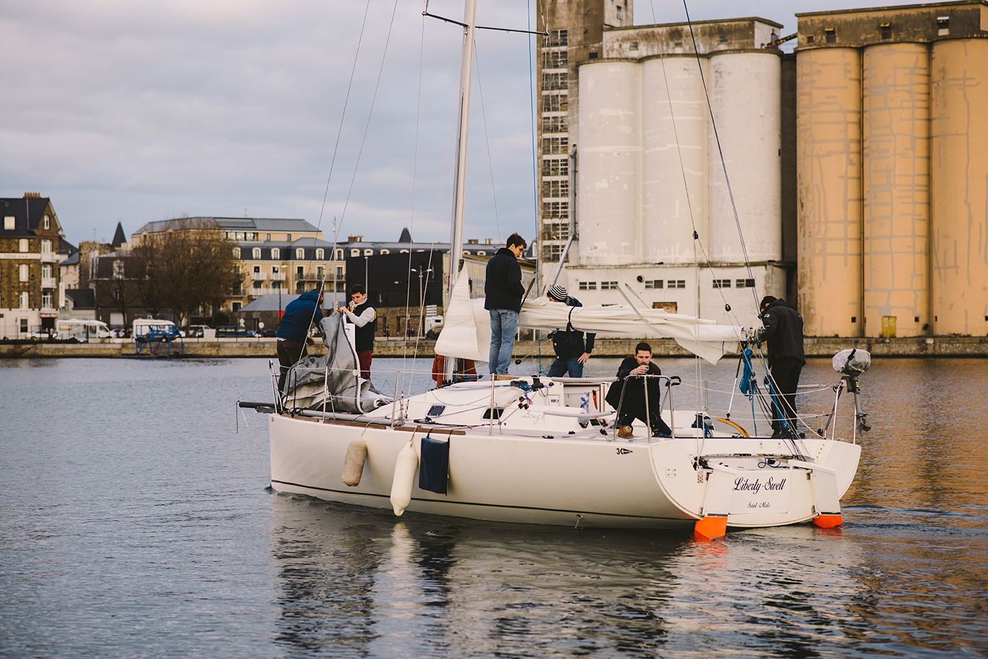 Saint-Malo : l’équipage de Port d’Attache rencontre celui de Cap à l’Ouest !