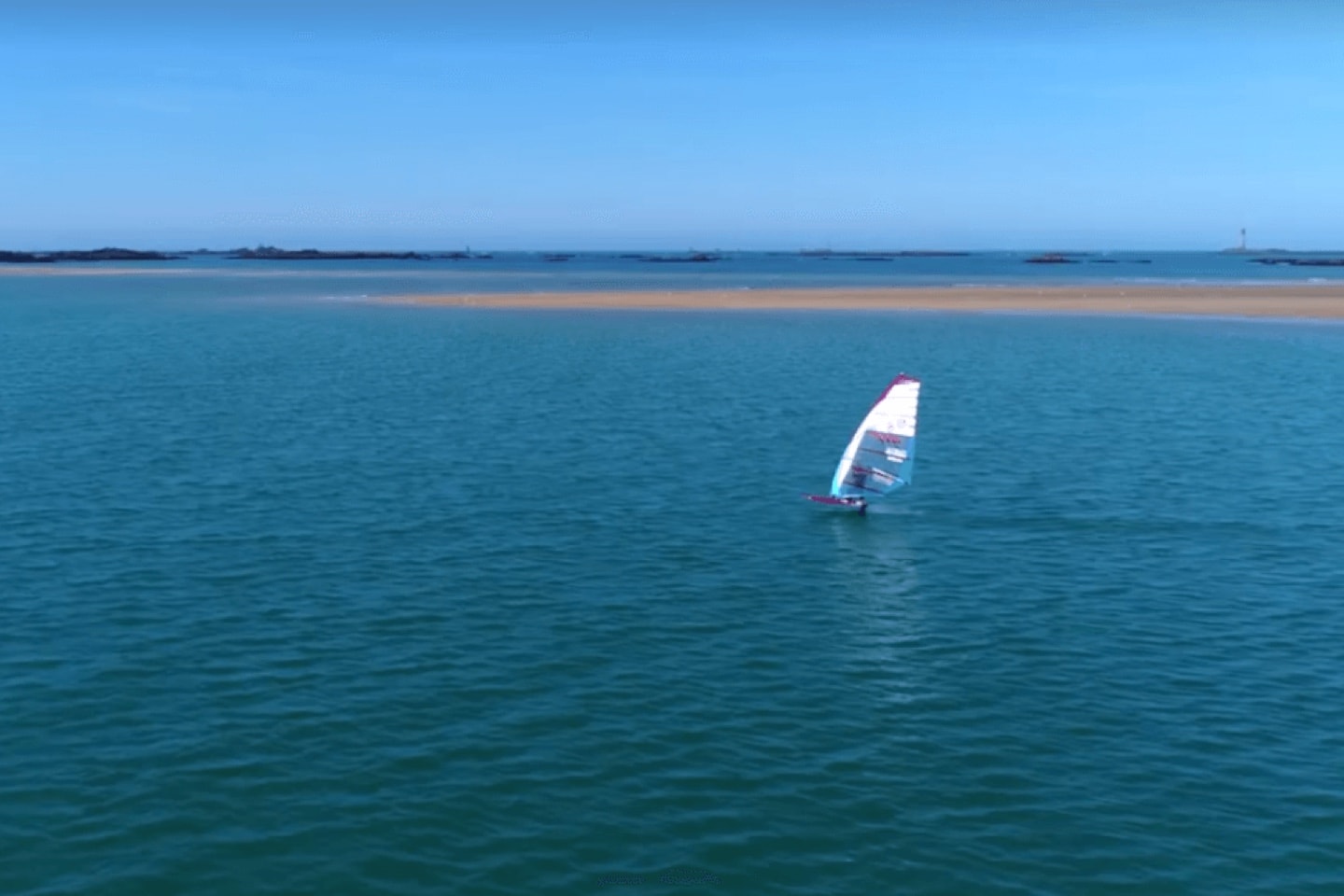 Session de windsurf le long des bancs de sable d’Harbour (35)