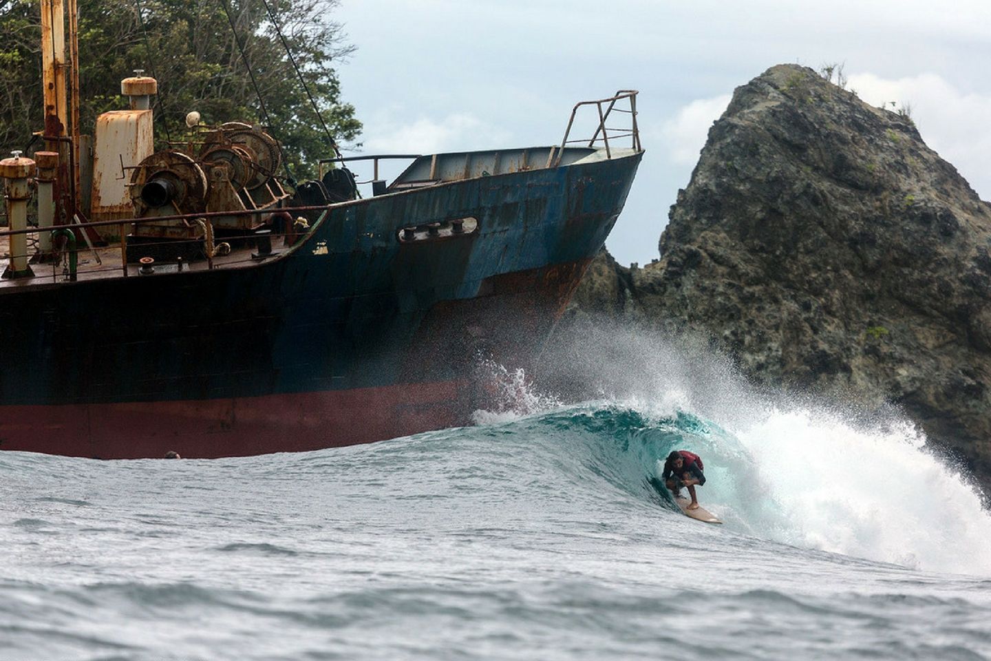Erwan Simon, le surfeur-explorateur en quête de vagues vierges
