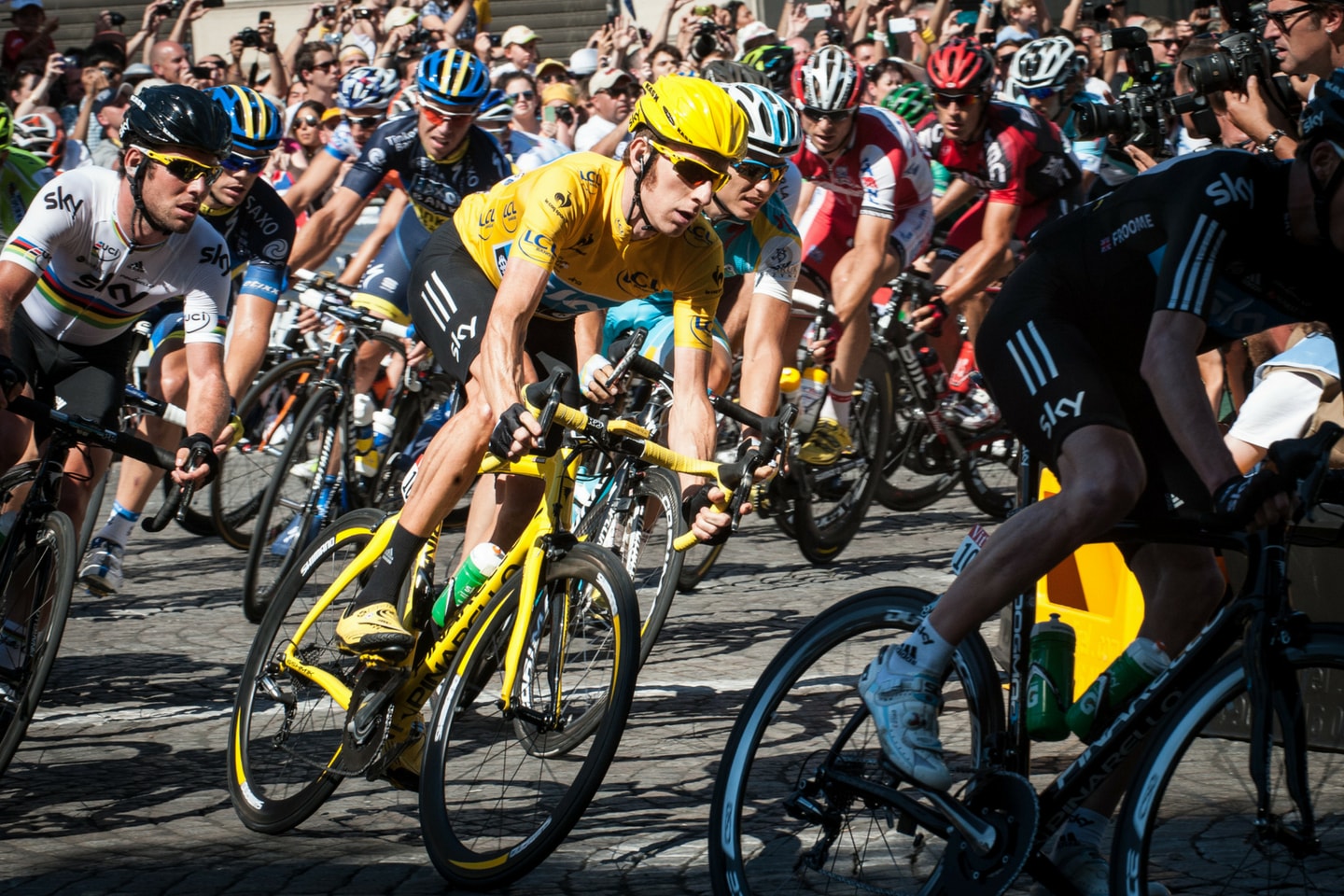 4 étapes à suivre pour bien vivre le Tour de France en Bretagne
