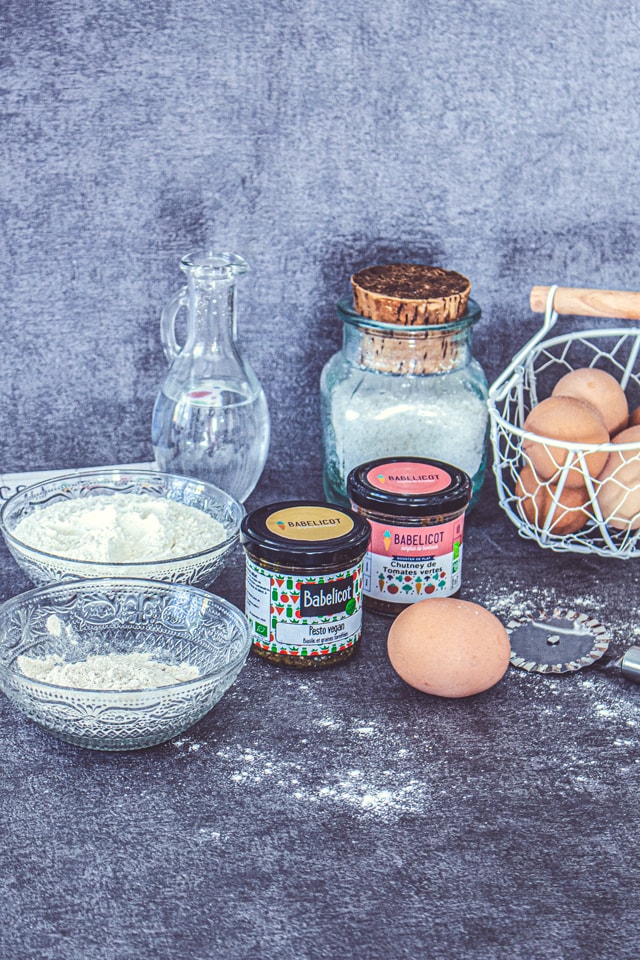 Ingrédients pour cuisiner la recette des raviolis Barbelicot sur une table