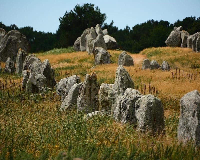 Alignement de menhirs à Carnac en Bretagne