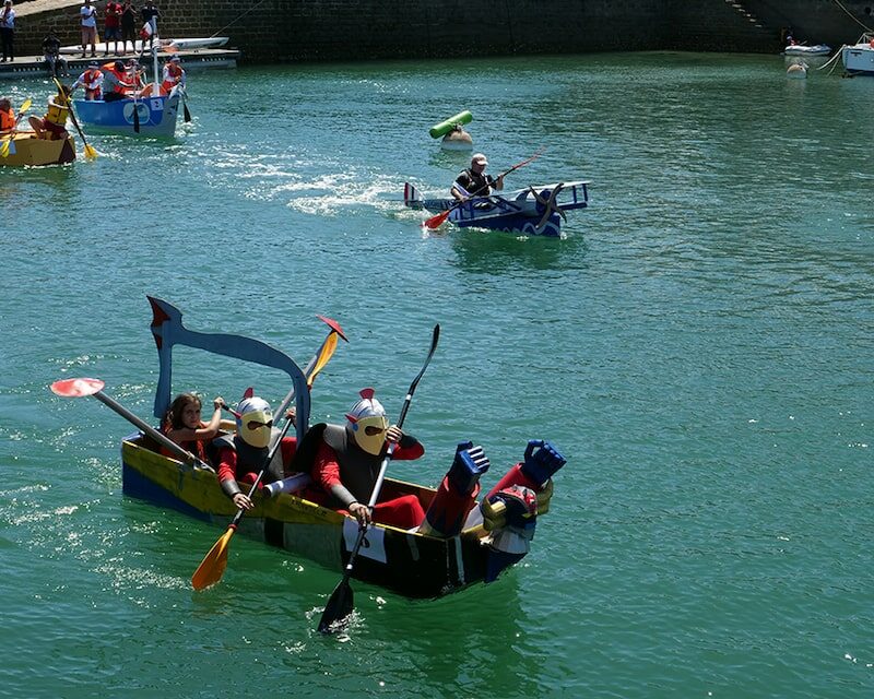 Des bateaux pour la régate de la Trinité-sur-Mer