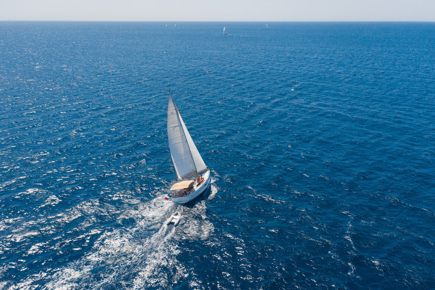 5 bonnes raisons de louer un bateau pendant vos vacances