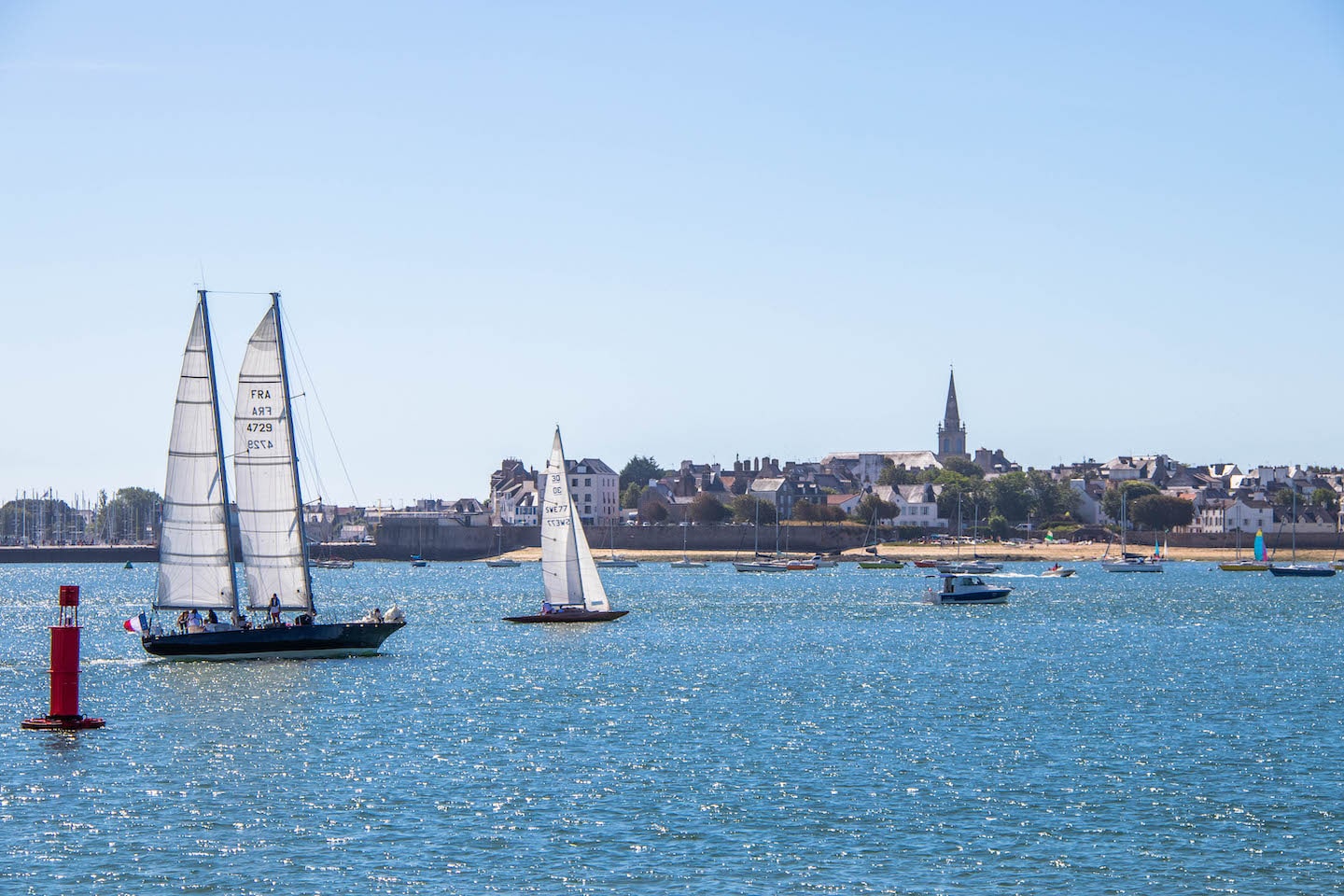 Louer un voilier à Lorient et découvrir la Bretagne depuis le large !