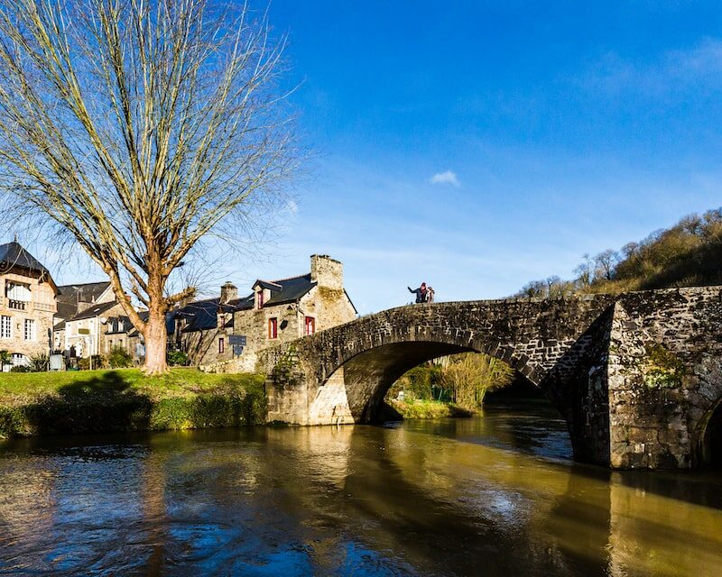 Le pont de Léhon sur la Rance