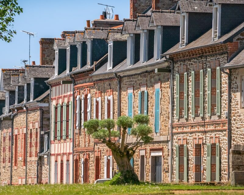 Façades de maisons à Lamballe-Armor