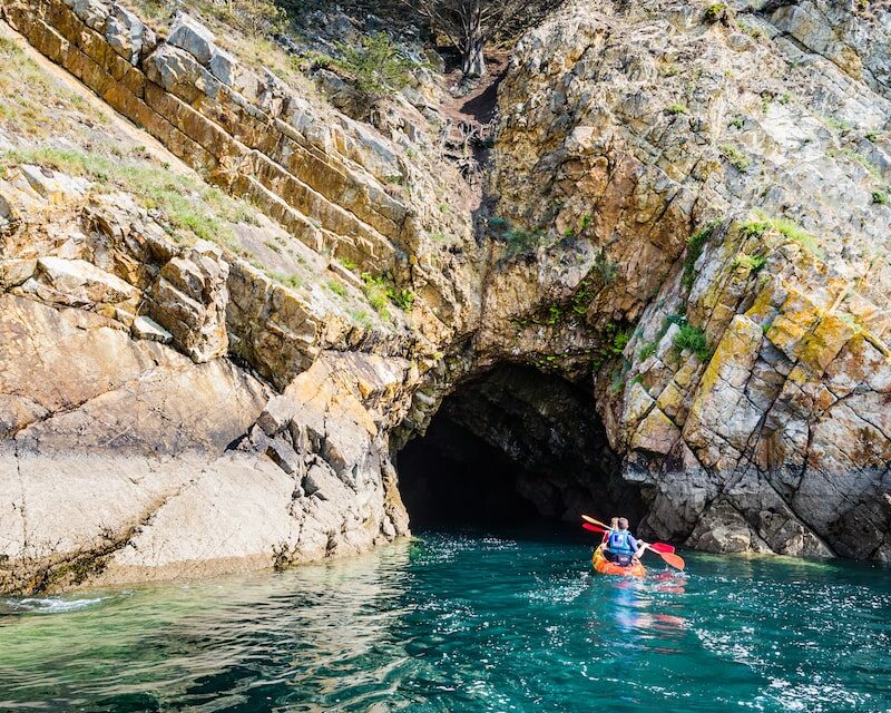 Kayak à la presqu'île de Crozon