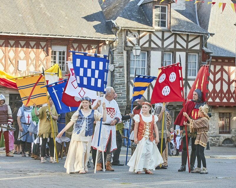 Défilé médiéval à Josselin