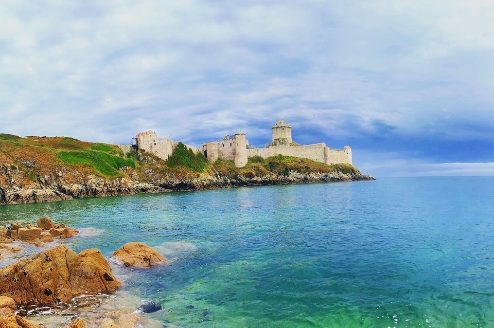 Le Fort La Latte vu depuis le GR 34