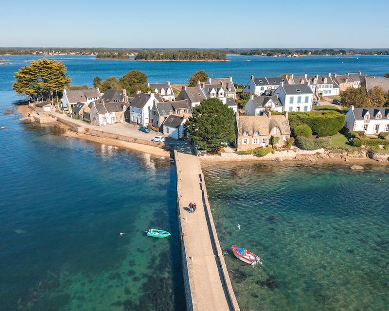 Vue sur l'Îlot Saint-Cado à Belz