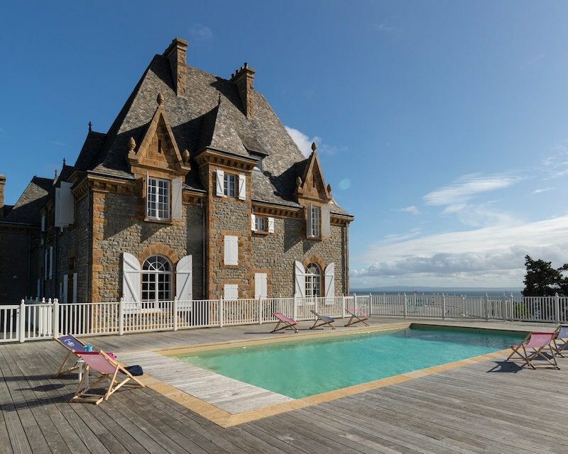 Le Manoir de Rulianec et sa piscine