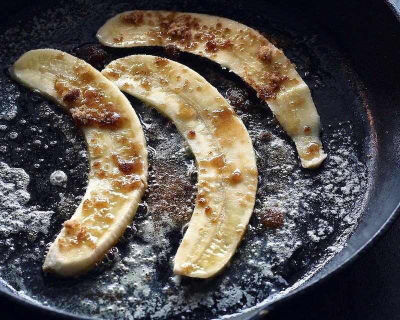 Bananes caramélisées à la poêle