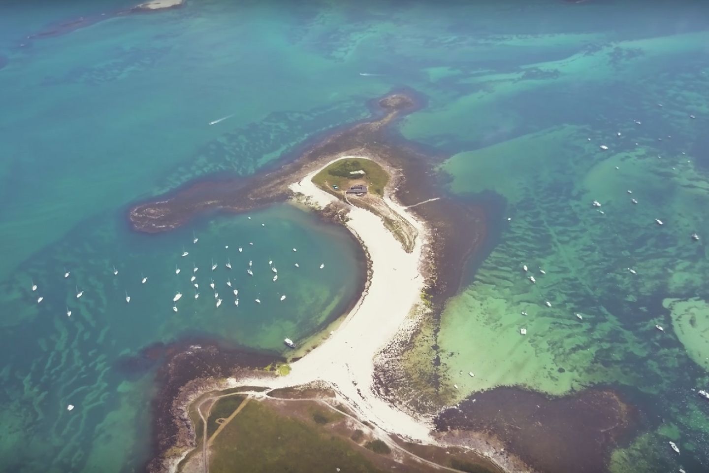 Un youtubeur regroupe toutes les merveilles de la Bretagne en une vidéo