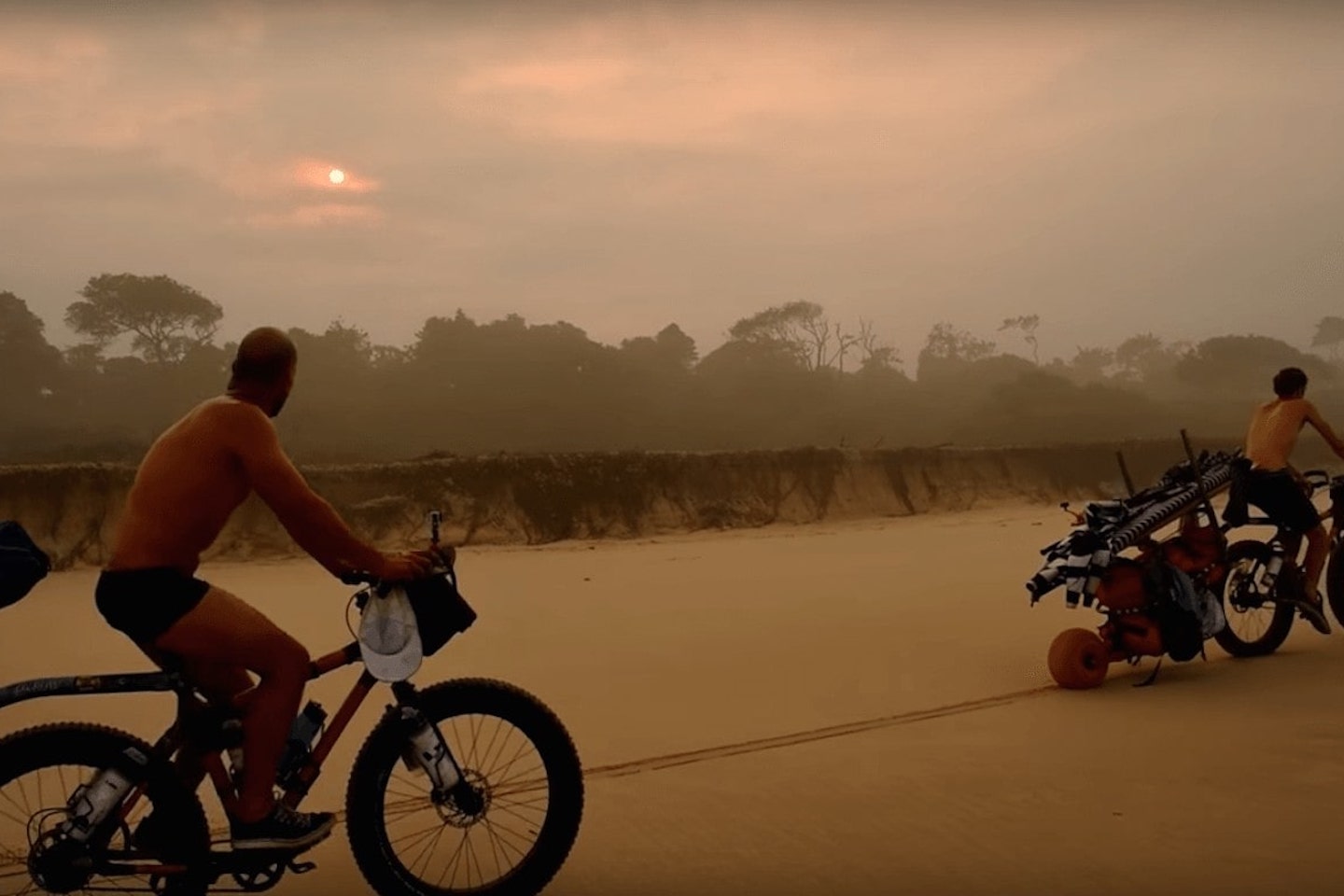 Quand Lost in the Swell débarque au Gabon pour surfer