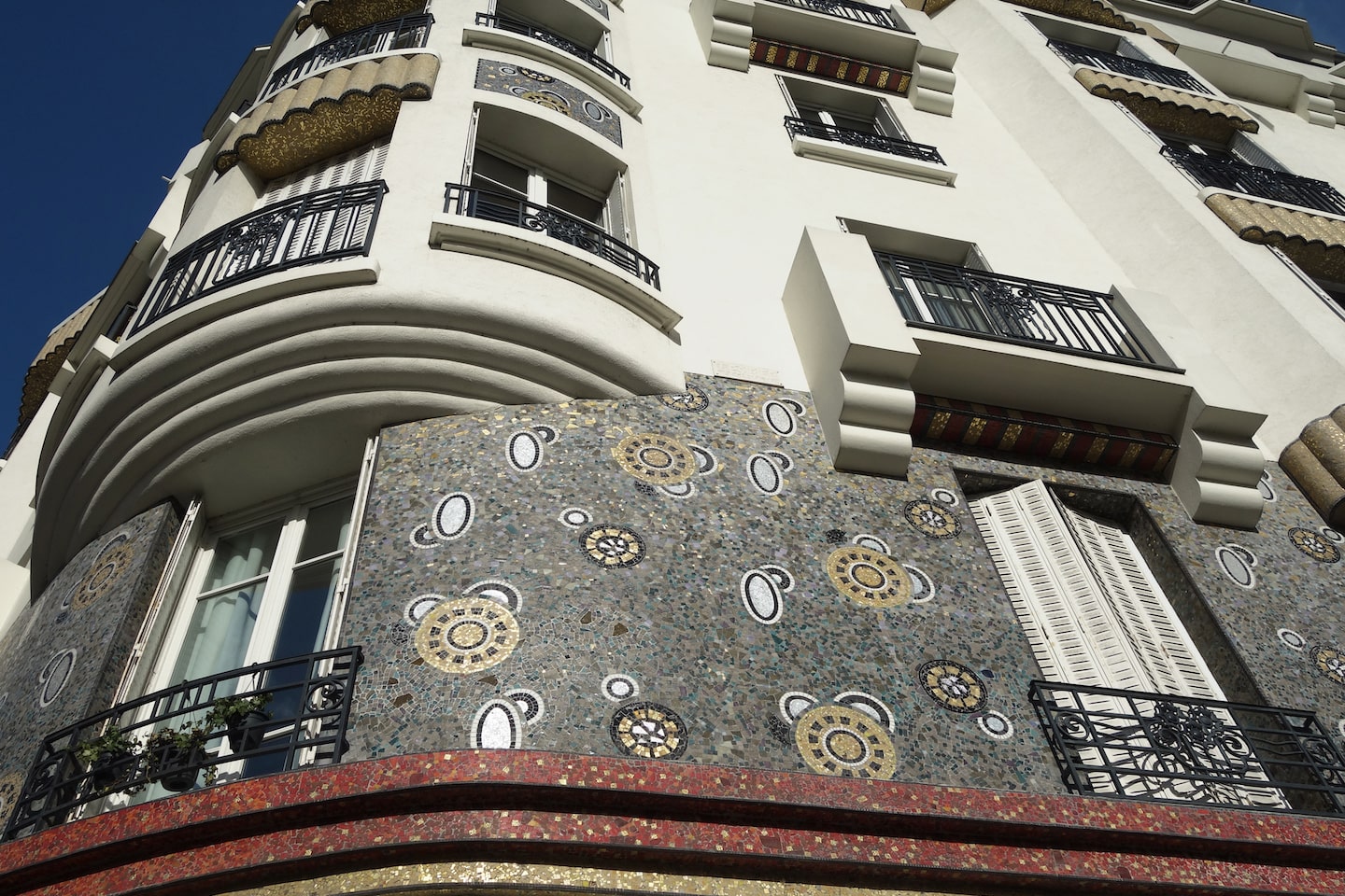 Isidore Odorico : découvrez les incroyables mosaïques de Rennes 